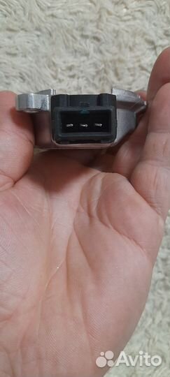 Датчик положения распредвала skoda octavia 1.8