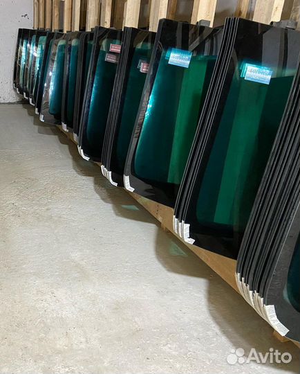 Лобовые на хундай акцент+установка оптом