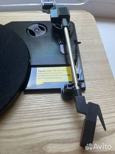 Виниловый проигрыватель ion