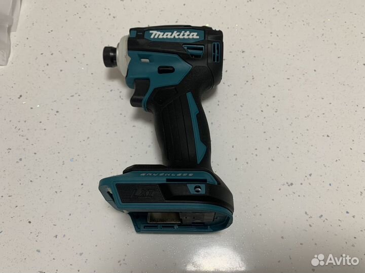 Аккумуляторный ударный шуруповерт Makita DTD172Z