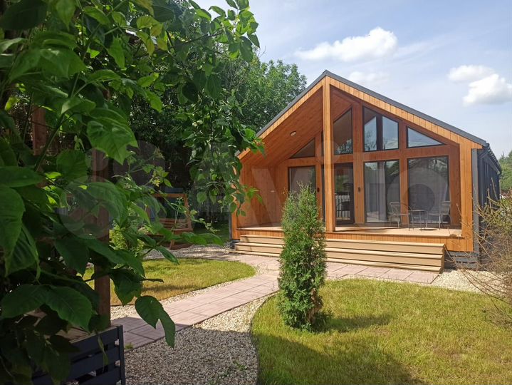 Дом 100 м² на участке 8 сот.