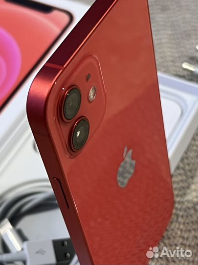 iPhone 12, 64 ГБ