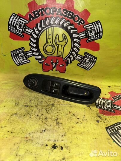 Блок управления стеклоподъемниками Renault Symbol