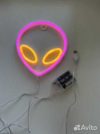 Неоновая вывеска