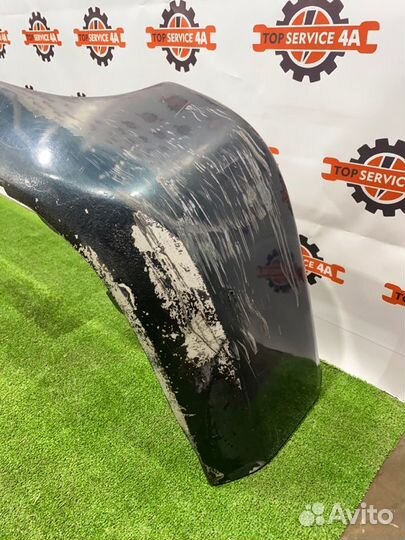 Бампер задний Toyota Granvia KCH16W 1KZ-TE 1996