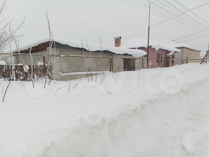 Дом 61 м² на участке 2 сот.