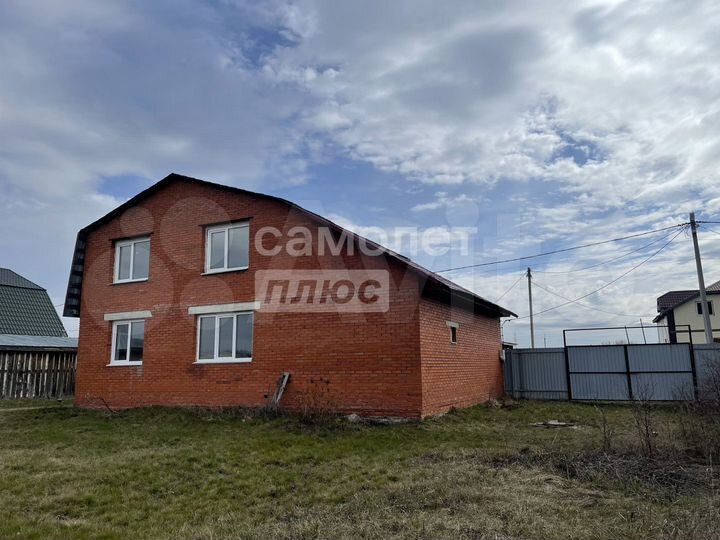 Коттедж 155 м² на участке 12,2 сот.