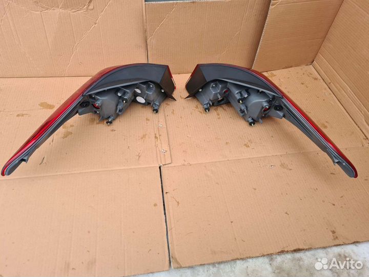 Фонарь задний Hyundai Elantra