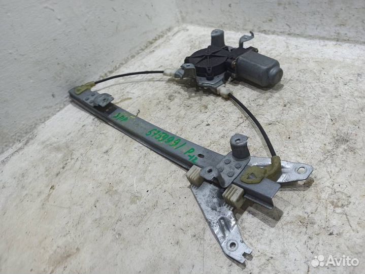 Стеклоподъемник электрический задний правый 82700A