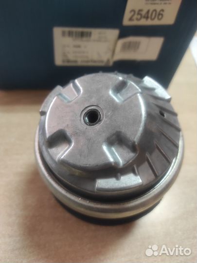 Опора двигателя правая Mercedes W202 W203