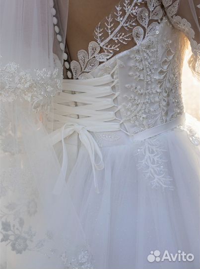 Свадебное платье