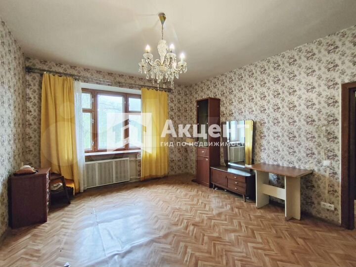 2-к. квартира, 74 м², 3/5 эт.