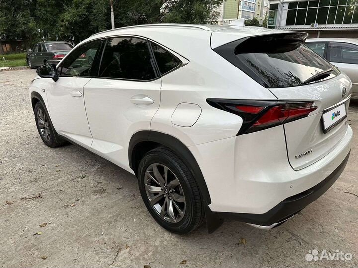 Lexus NX, 2017