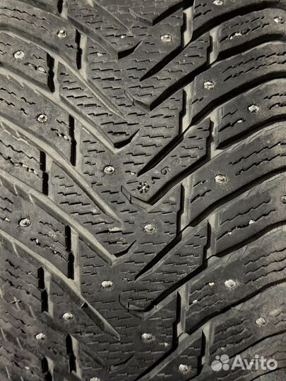 Nokian Tyres Hakkapeliitta 8 245/45 R18 100T