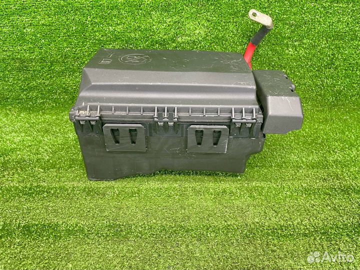 Блок предохранителей передний Opel Astra J GTC