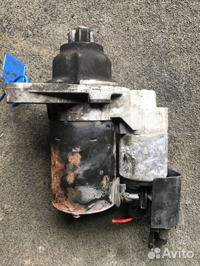 Стартер Volkswagen Touran cbzb