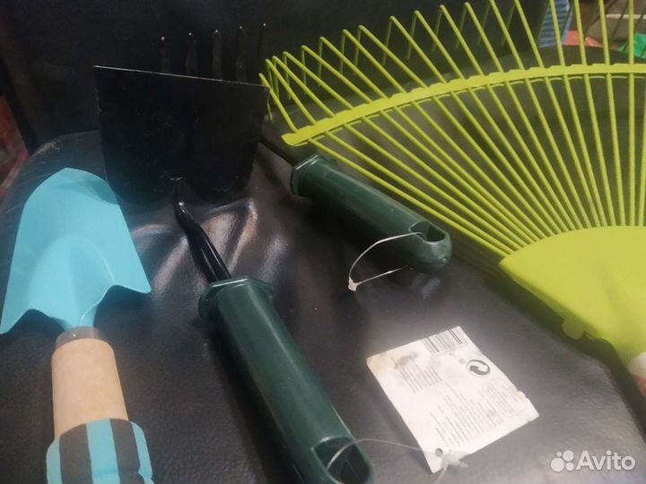 Грабли садовые итд