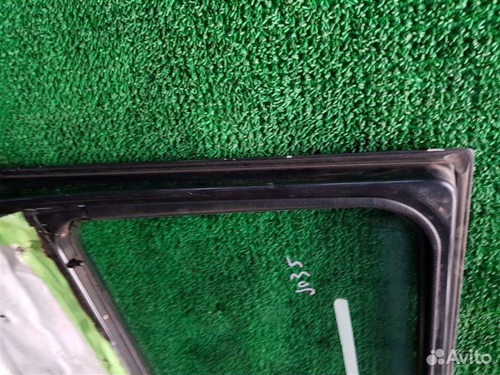 Стекло двери переднее левое Mercedes-Benz G-Class