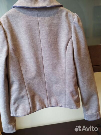 Жакет школьный для девочки Moon's on