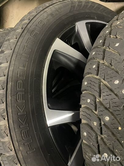 Nokian Tyres Hakkapeliitta 10p SUV 235/55 R20