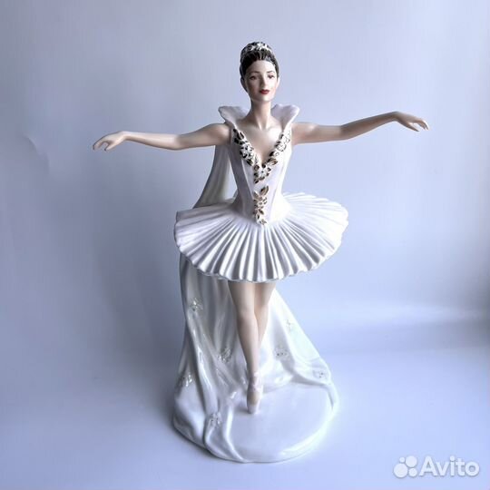 Редкость' Coalport, лимитированная статуэтка