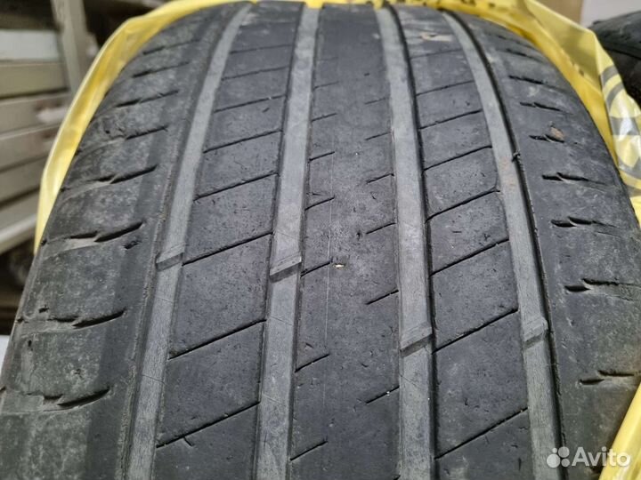 Michelin Latitude Sport 3 255/45 R20 и 285/40 R20