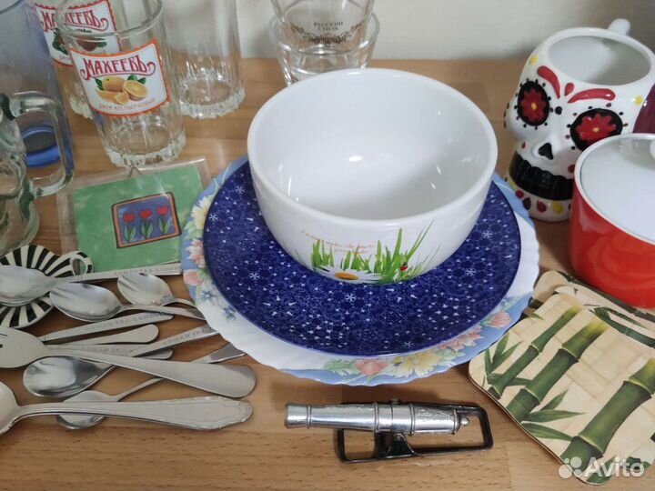 Посуда, полотенца пакетом для кухни (много)