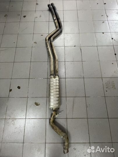 Приемная труба глушитель резонатор бмв
