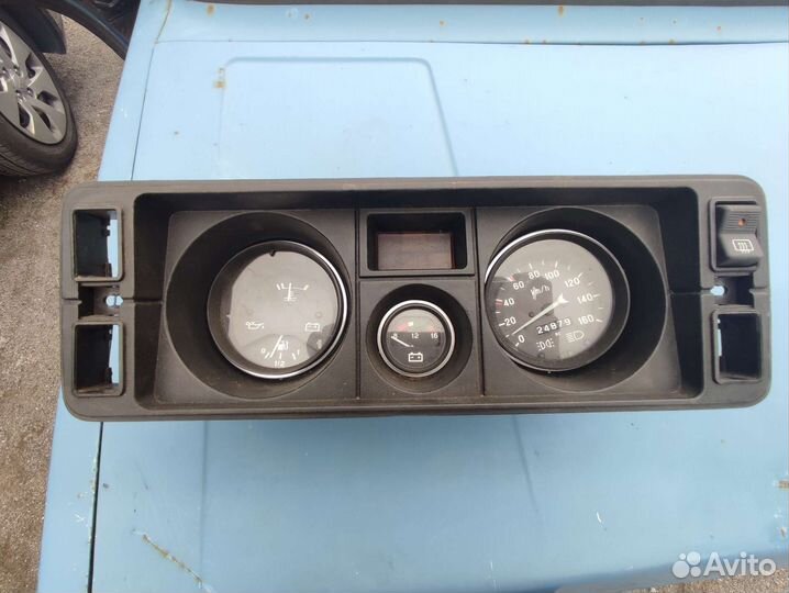 Приборная панель ваз 2105