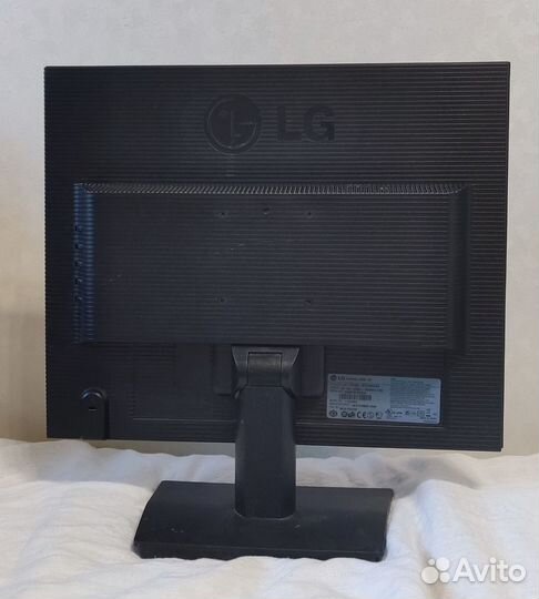 Монитор LG flatron L1919S