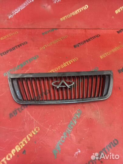 Решетка радиатора Черри Амулет