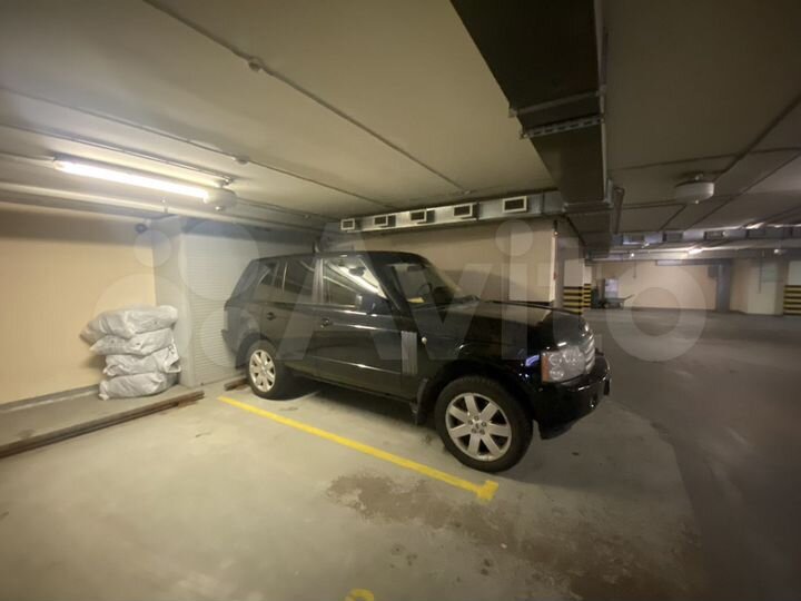 Машиноместо, 18 м²