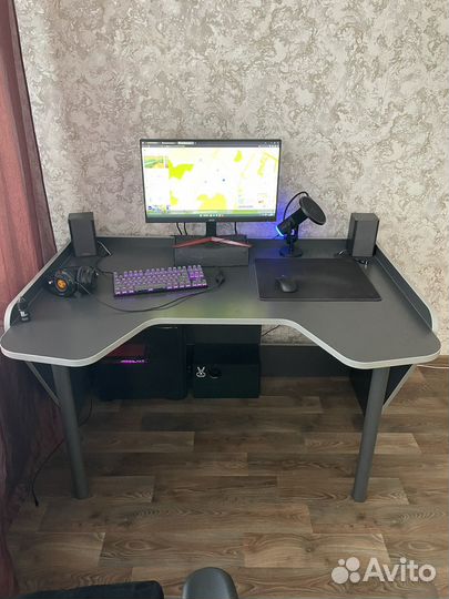 Компьютерный стол Aceline 140CMA