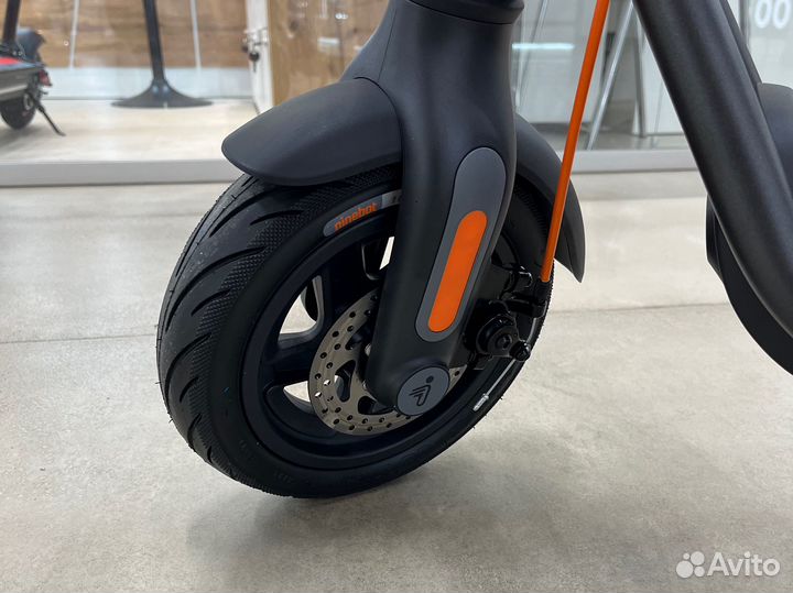 Электросамокат Ninebot kickScooter F2 Pro