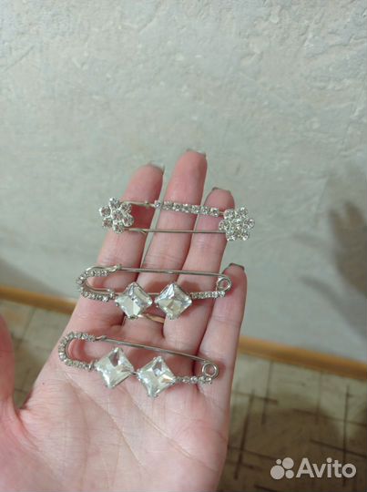 Декоративная булавка