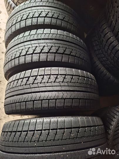 Bridgestone Blizzak VRX 225/50 R17