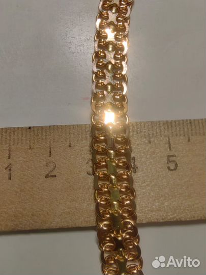 Золотой браслет восьмерка