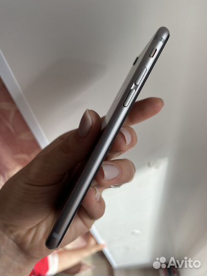 iPhone 6, 32 ГБ