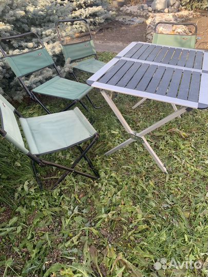 Столик и стулья для пикника