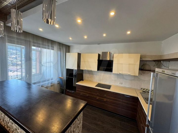 2-к. квартира, 60 м², 13/15 эт.