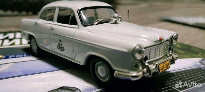 Коллекционные модели автомобилей 1 43