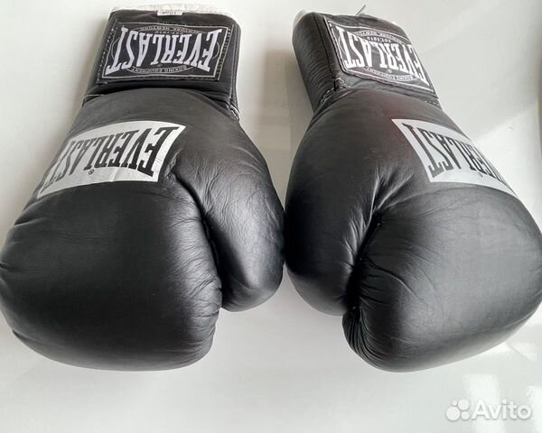 Боксёрские перчатки Everlast 10oz, шнуровка, кожа объявление продам