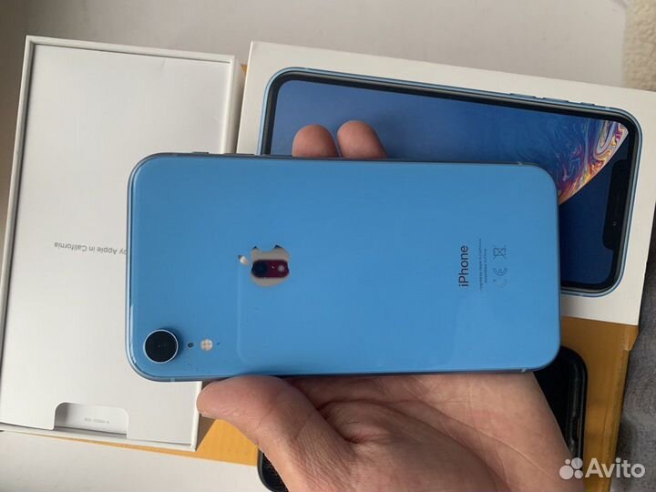 iPhone Xr, 64 ГБ