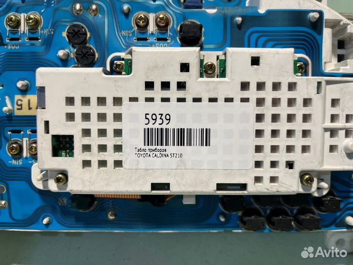 Табло приборов Toyota Caldina ST210