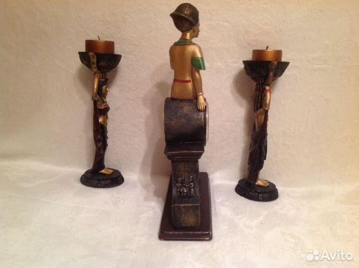 Настольные часы с подсвечниками