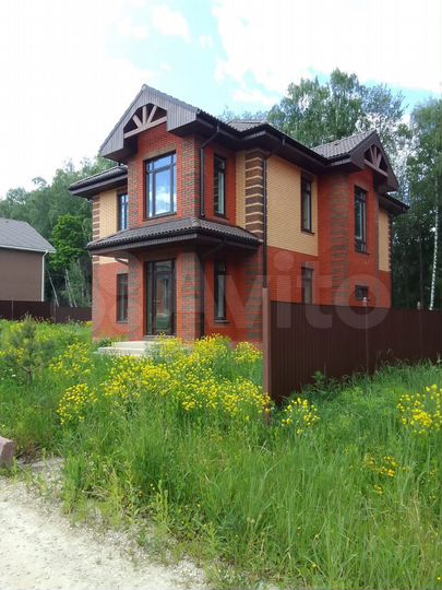 Коттедж 167 м² на участке 15 сот.