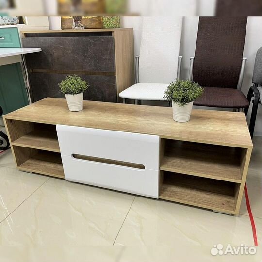 Тумба под телевизор