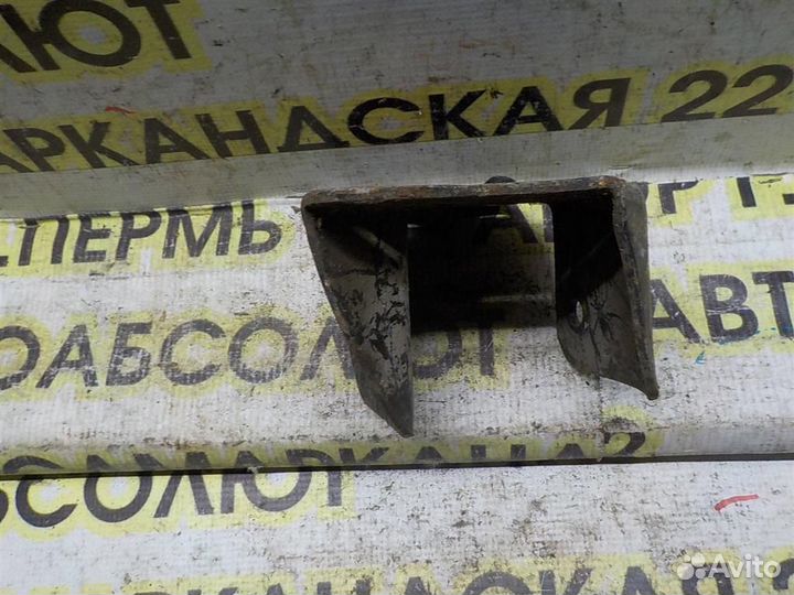 Кронштейн задней балки Renault Logan I 2005-2014