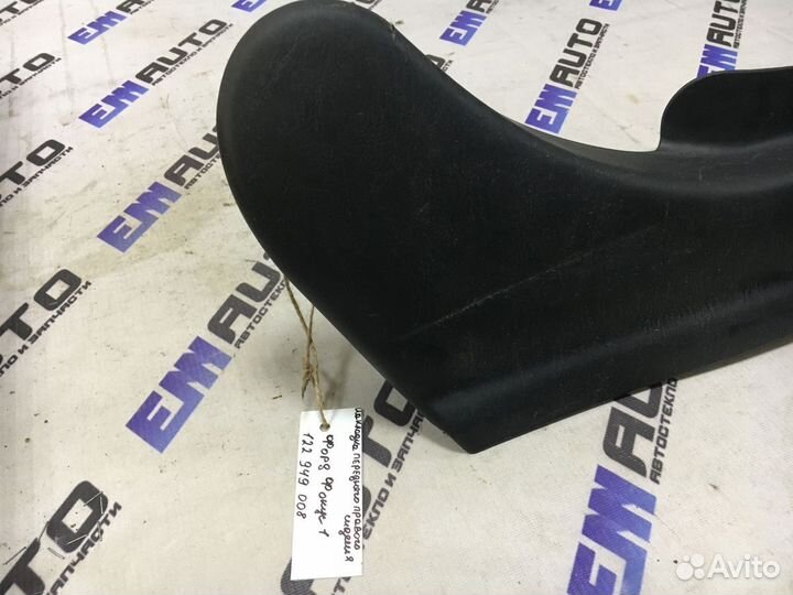 Накладка переднего правого сиденья Форд Фокус 1