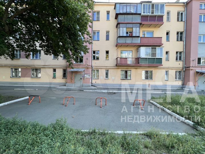 Комната 18 м² в 4-к., 2/4 эт.